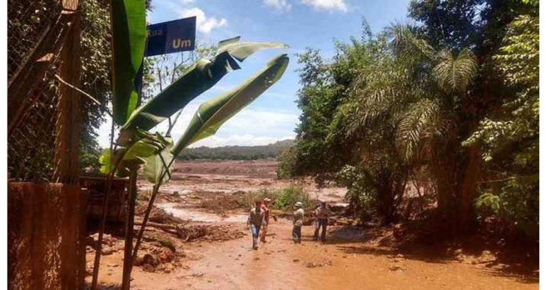 Vale confirma rompimento de barragem em Brumadinho (MG)